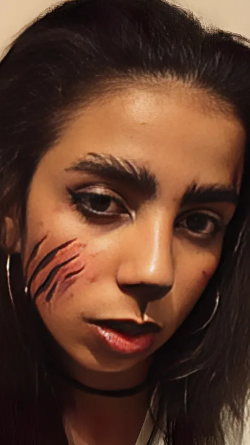 Tatuaje temporal de Halloween — diseño mujer loba